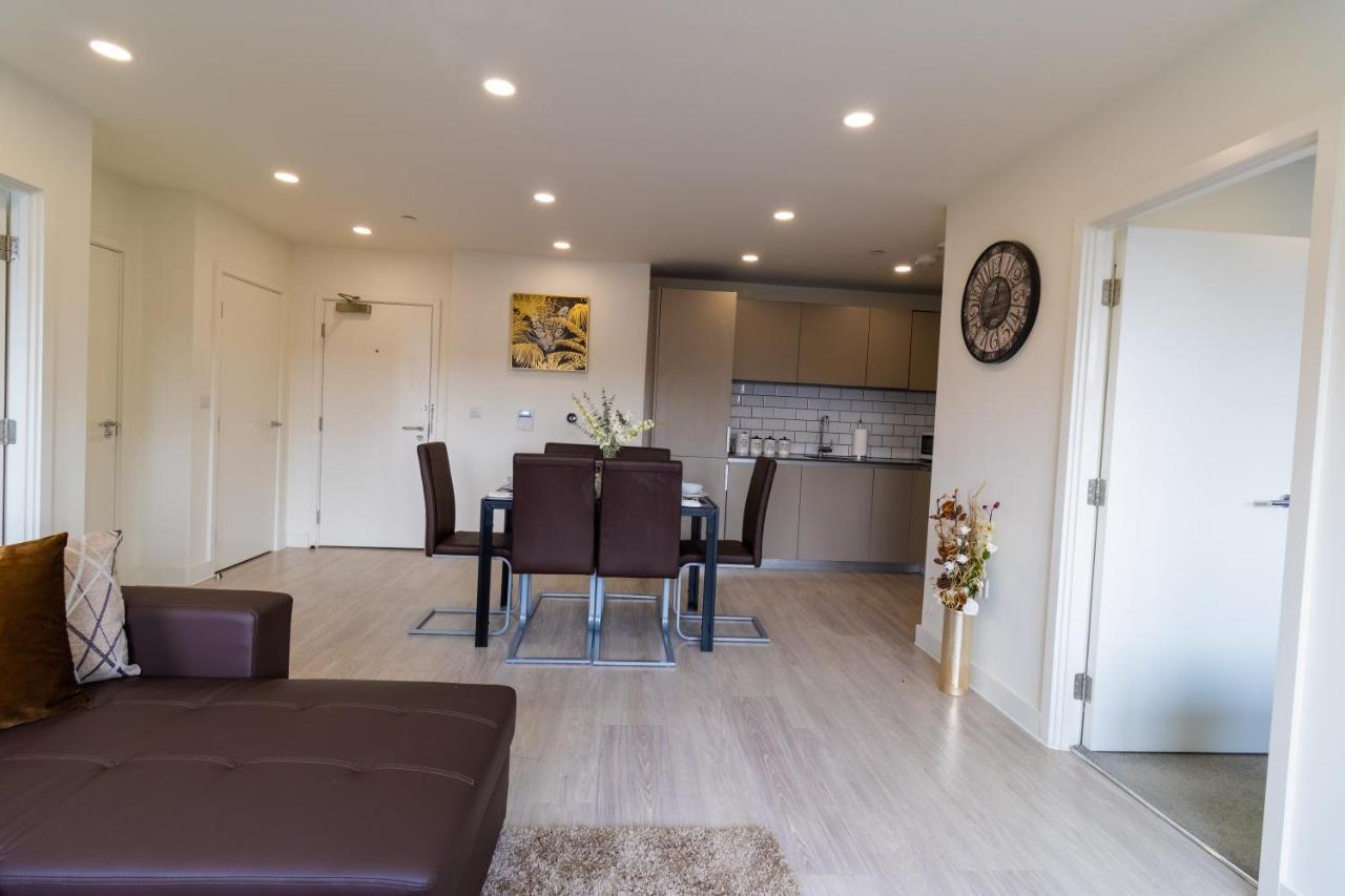 Virexxa Bedford Centre - Executive Suite - 2Bed Flat With Free Parking & Gym Εξωτερικό φωτογραφία